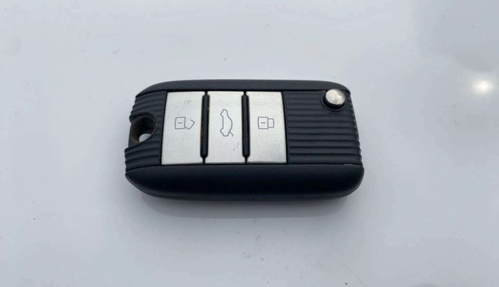 2023 MG ASTOR SUPER 1.5 MT, Petrol, Manual, 14,681 km, Key Close Up