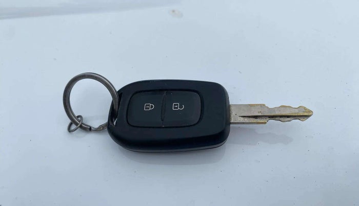 2022 Renault Kwid RXT 1.0, Petrol, Manual, 36,117 km, Key Close Up