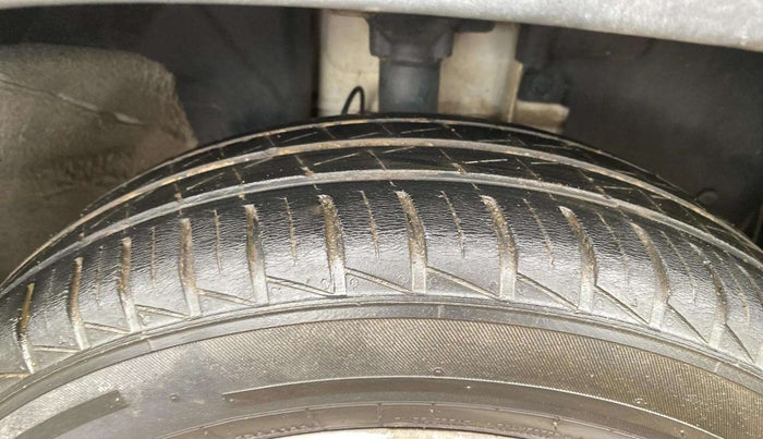 2022 Renault Kwid RXT 1.0, Petrol, Manual, 36,117 km, Right Rear Tyre Tread