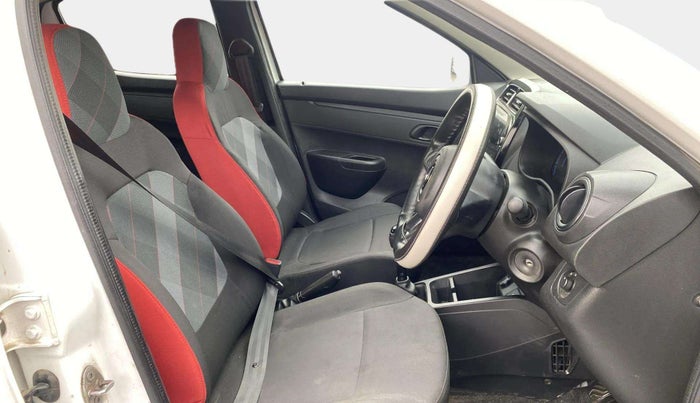 2022 Renault Kwid RXT 1.0, Petrol, Manual, 36,117 km, Right Side Front Door Cabin