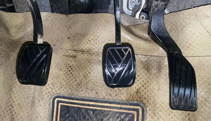 2018 Maruti Ciaz DELTA 1.4 MT PETROL, Petrol, Manual, 1,33,494 km, Pedals
