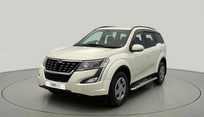 2020 Mahindra XUV500 W7, Diesel, Manual, 76,040 km, Left Front Diagonal