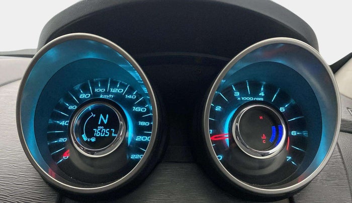2020 Mahindra XUV500 W7, Diesel, Manual, 76,040 km, Odometer Image