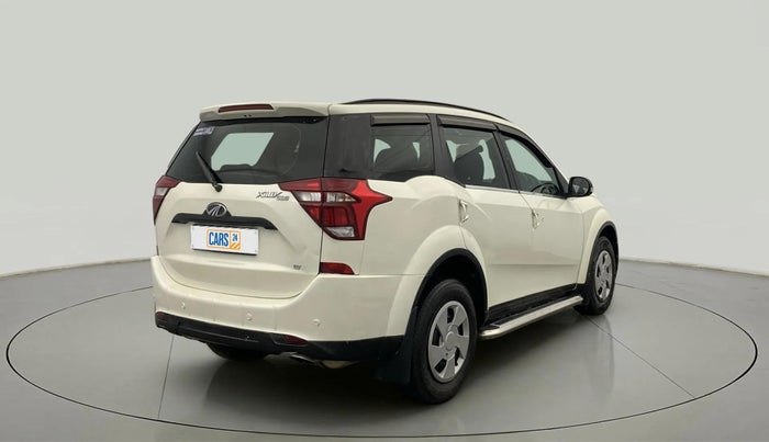 2020 Mahindra XUV500 W7, Diesel, Manual, 76,040 km, Right Back Diagonal