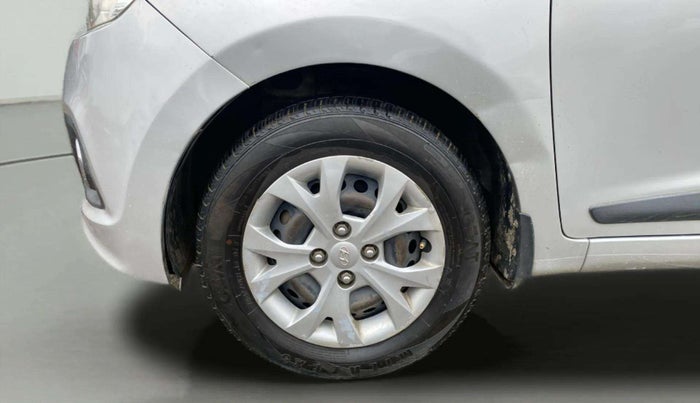 2016 Hyundai Grand i10 SPORTZ 1.2 KAPPA VTVT, Petrol, Manual, 1,27,263 km, Left Front Wheel