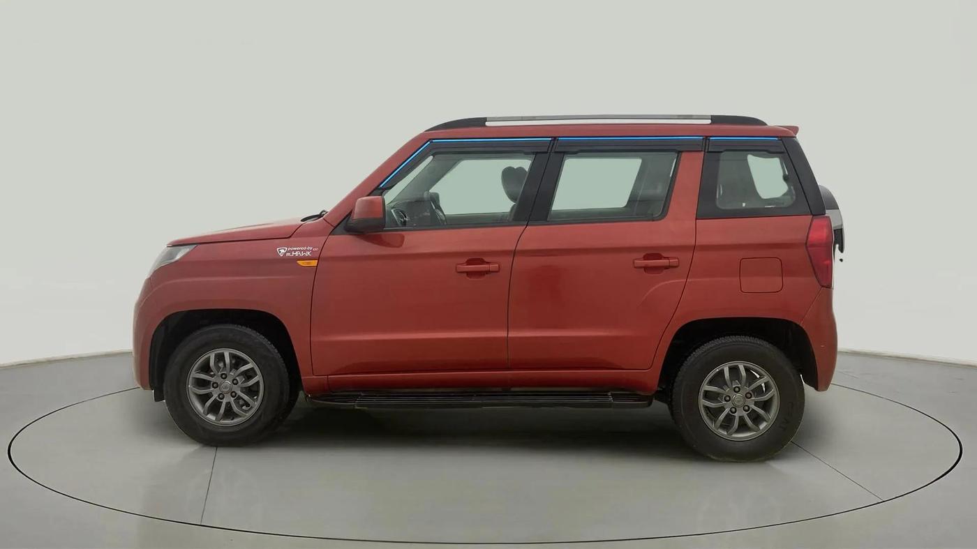 2018 Mahindra TUV300 T10, Diesel, Manual, 70,746 km, Left Side