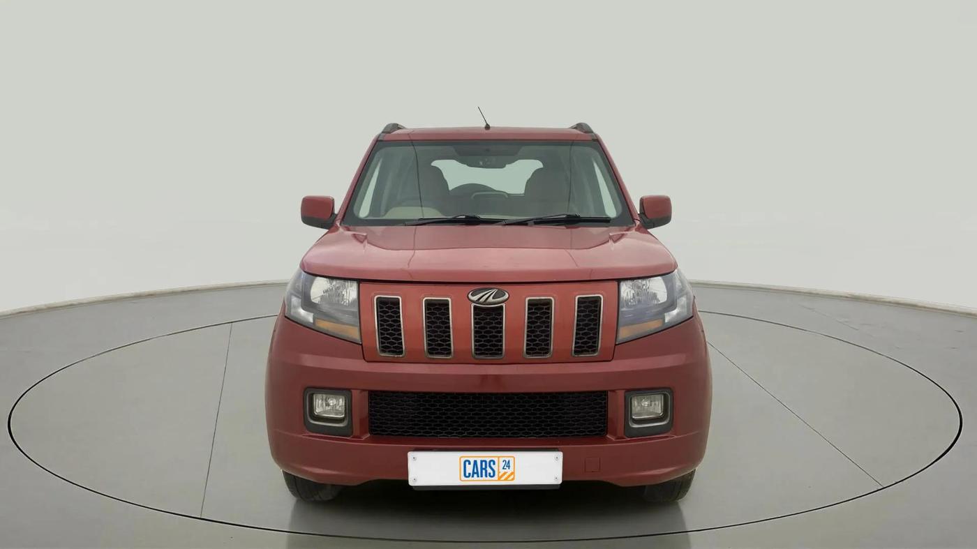 2018 Mahindra TUV300 T10, Diesel, Manual, 70,746 km, Front