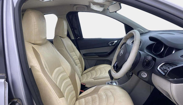 2018 Tata Tiago XZA PETROL, Petrol, Automatic, 13,938 km, Right Side Front Door Cabin