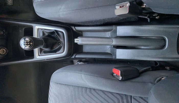 2021 Maruti Swift VXI, Petrol, Manual, 36,875 km, Gear Lever