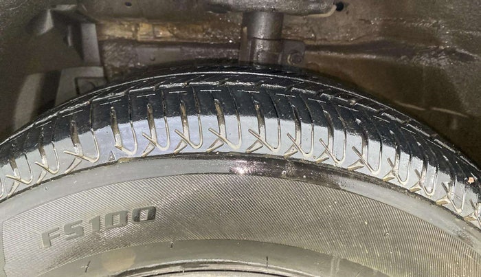 2014 Maruti Swift Dzire VXI, Petrol, Manual, 34,743 km, Left Front Tyre Tread