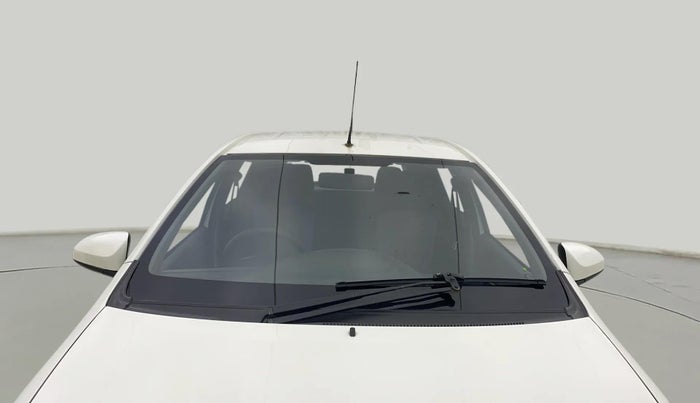 2013 Toyota Etios Liva G, Petrol, Manual, 18,236 km, Front Windshield