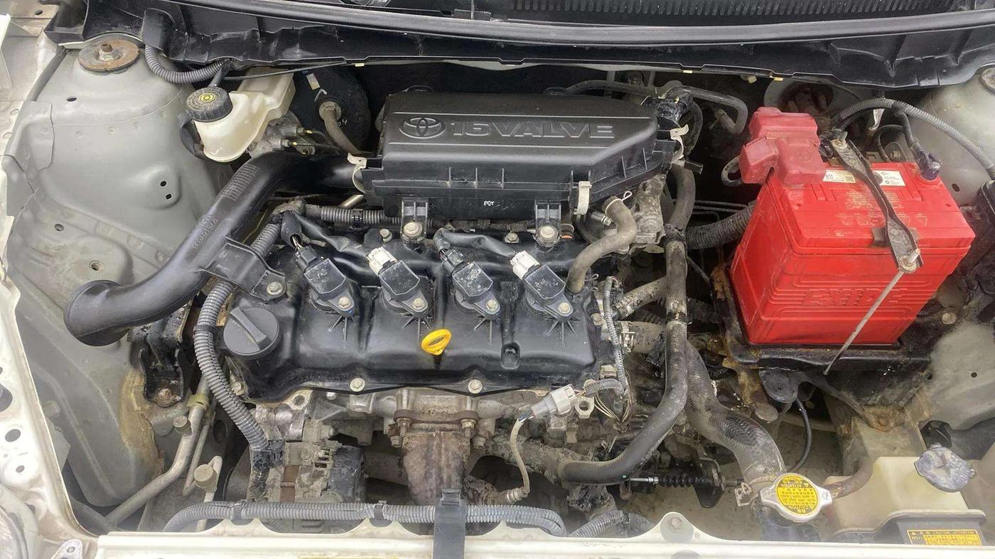 2013 Toyota Etios Liva G, Petrol, Manual, 18,295 km, Engine View - Right