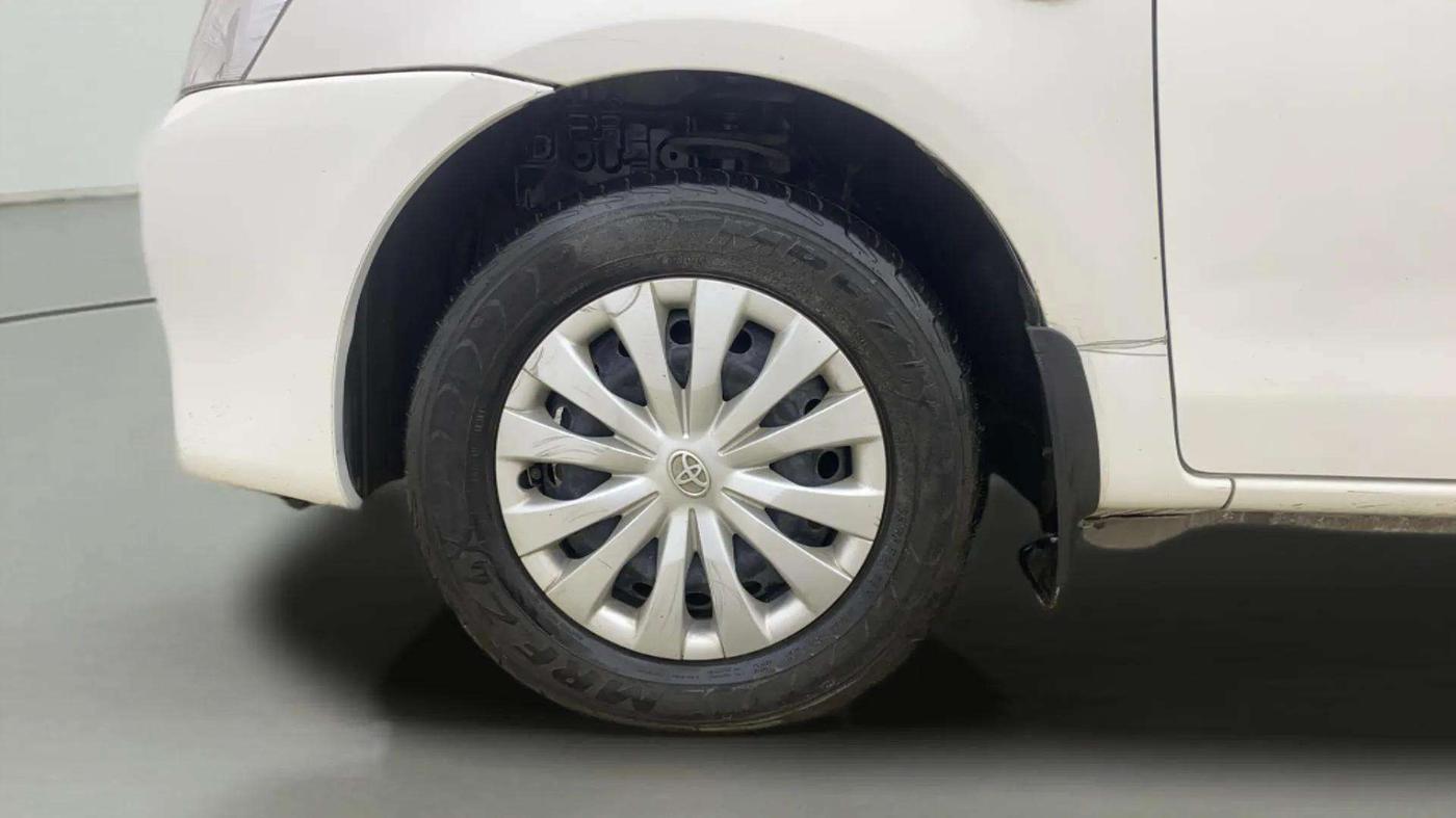 2013 Toyota Etios Liva G, Petrol, Manual, 18,295 km, Left Front Wheel