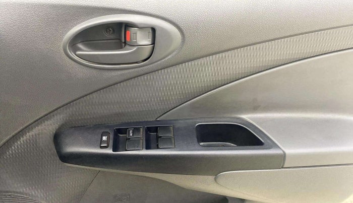 2013 Toyota Etios Liva G, Petrol, Manual, 18,236 km, Driver Side Door Panels Control