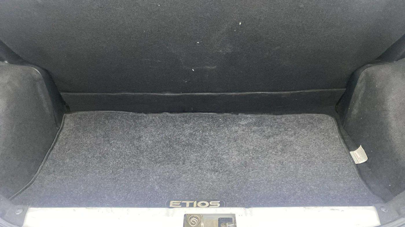 2013 Toyota Etios Liva G, Petrol, Manual, 18,295 km, Boot Inside