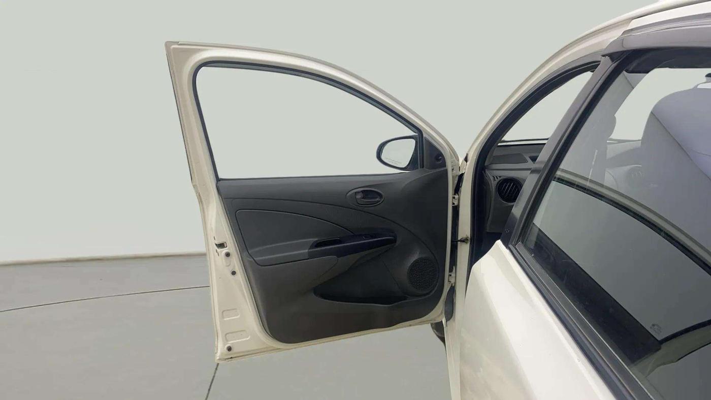 2013 Toyota Etios Liva G, Petrol, Manual, 18,295 km, LHS Front Door
