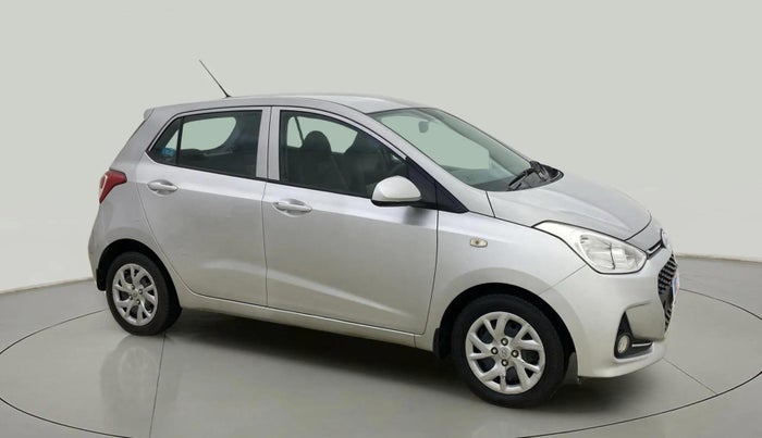 2017 Hyundai Grand i10 MAGNA AT 1.2 KAPPA VTVT, Petrol, Automatic, 53,029 km, Right Front Diagonal