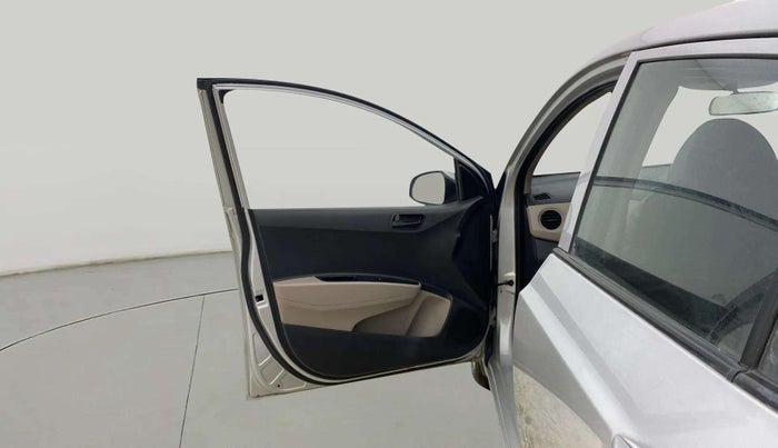 2017 Hyundai Grand i10 MAGNA AT 1.2 KAPPA VTVT, Petrol, Automatic, 53,029 km, LHS Front Door