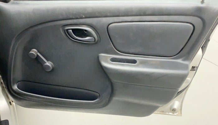 2011 Maruti Alto LXI, Petrol, Manual, 1,07,439 km, Driver Side Door Panels Control