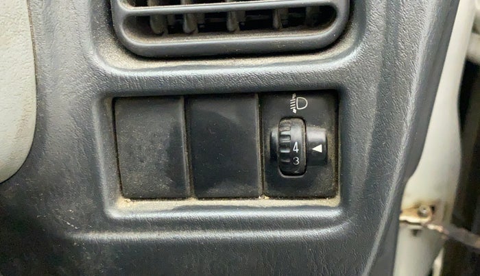 2011 Maruti Alto LXI, Petrol, Manual, 1,07,439 km, Dashboard - Headlight height adjustment not working