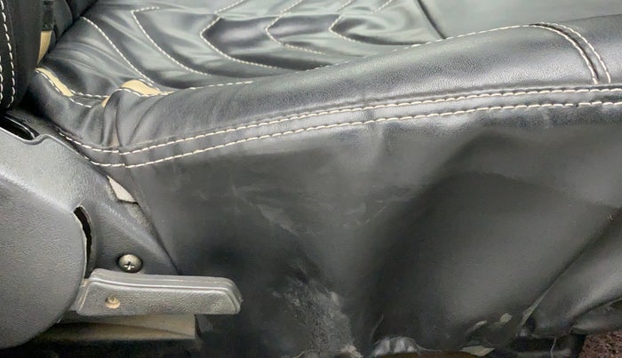 2011 Maruti Alto LXI, Petrol, Manual, 1,07,439 km, Driver Side Adjustment Panel