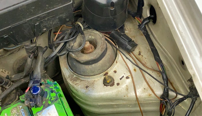2011 Maruti Alto LXI, Petrol, Manual, 1,07,439 km, Left Apron - Apron minor rusted