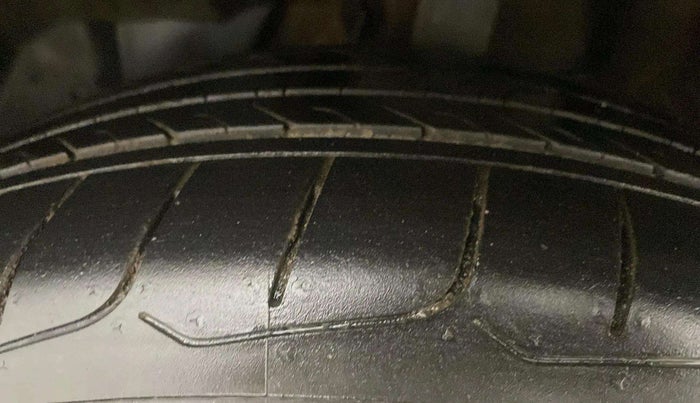 2019 MG HECTOR SHARP 1.5 DCT PETROL, Petrol, Automatic, 46,292 km, Left Front Tyre Tread