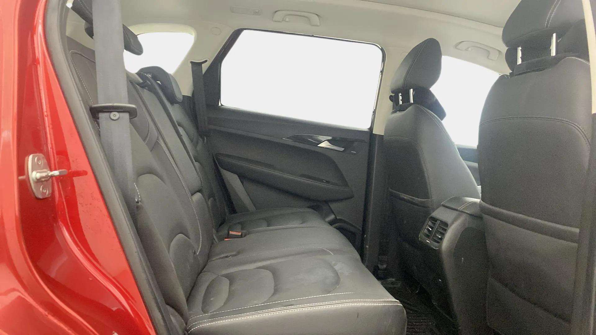 Rear-Cabin-View