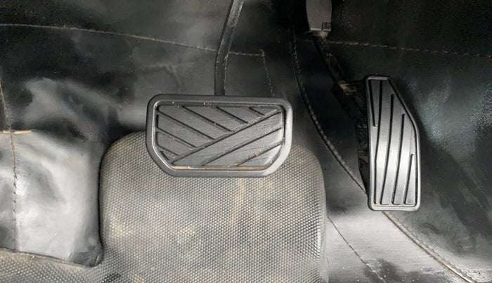 2023 Maruti FRONX DELTA PLUS 1.2L AGS, Petrol, Automatic, 48,912 km, Pedals