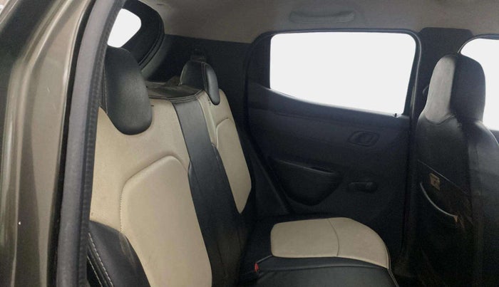 2016 Renault Kwid RXT 0.8, Petrol, Manual, 57,084 km, Right Side Rear Door Cabin