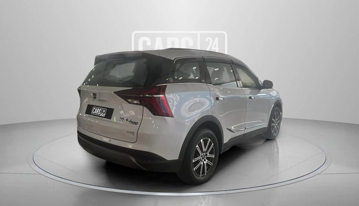 2023 Mahindra XUV700 AX 7 LUXURY P AT 7 STR, Petrol, Automatic, 18,082 km, Right Back Diagonal