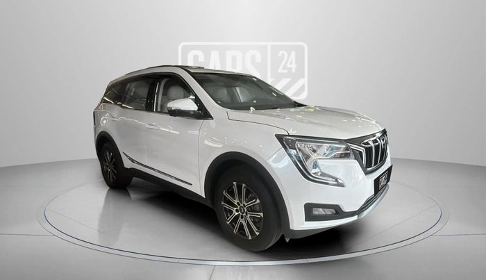 2023 Mahindra XUV700 AX 7 LUXURY P AT 7 STR, Petrol, Automatic, 18,082 km, Right Front Diagonal