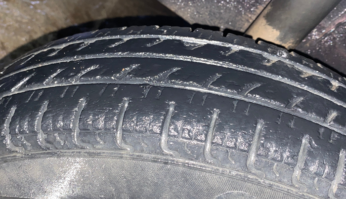 2018 Renault Kwid RXT 1.0, Petrol, Manual, 27,261 km, Right Rear Tyre Tread