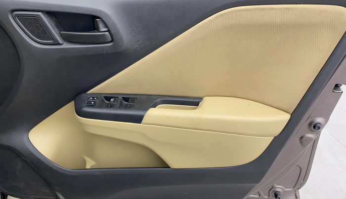 2015 Honda City 1.5L I-VTEC SV, Petrol, Manual, 36,192 km, Driver Side Door Panels Control