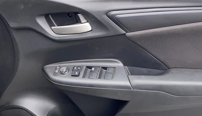 2020 Honda WR-V 1.2L I-VTEC SV MT, Petrol, Manual, 66,880 km, Driver Side Door Panels Control