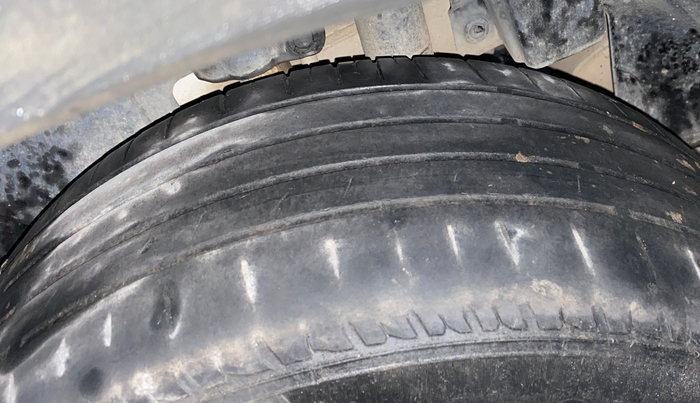 2023 Maruti BREZZA VXI S-CNG, CNG, Manual, 83,413 km, Left Rear Tyre Tread