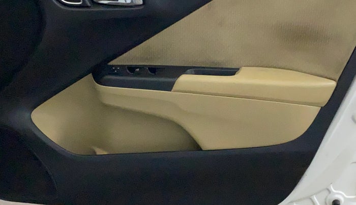 2017 Honda City 1.5L I-VTEC V MT, Petrol, Manual, 93,241 km, Driver Side Door Panels Control