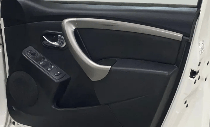 2021 Renault Duster RXZ 1.5 PETROL MT, Petrol, Manual, 56,435 km, Driver Side Door Panels Control