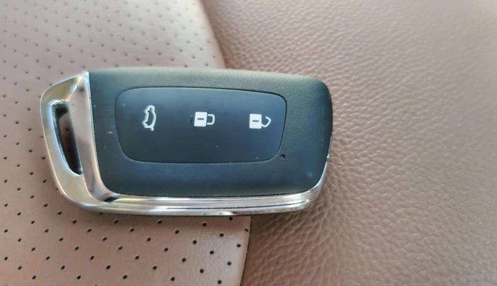 2023 MG HECTOR PLUS SAVVY PRO 1.5 TURBO CVT 7 STR, Petrol, Automatic, 39,096 km, Key Close Up
