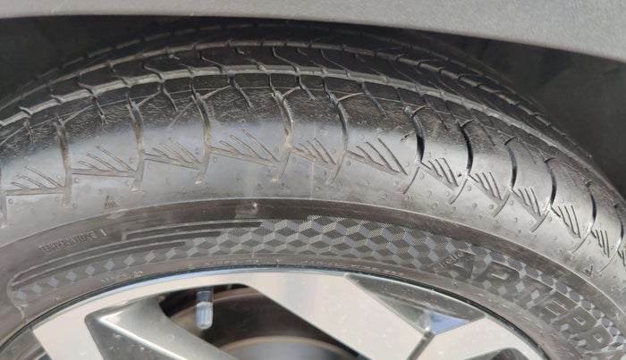 2021 Hyundai ALCAZAR 2.0 SIGNATURE (O) AT 6STR, Petrol, Automatic, 9,524 km, Left Rear Tyre Tread