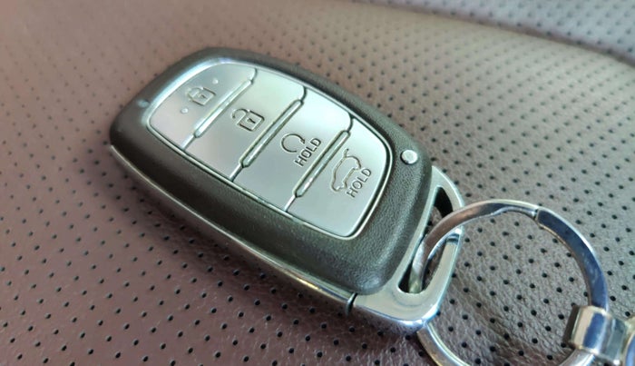 2021 Hyundai ALCAZAR 2.0 SIGNATURE (O) AT 6STR, Petrol, Automatic, 9,524 km, Key Close Up