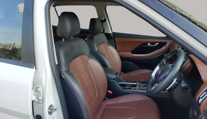 2021 Hyundai ALCAZAR 2.0 SIGNATURE (O) AT 6STR, Petrol, Automatic, 9,524 km, Right Side Front Door Cabin