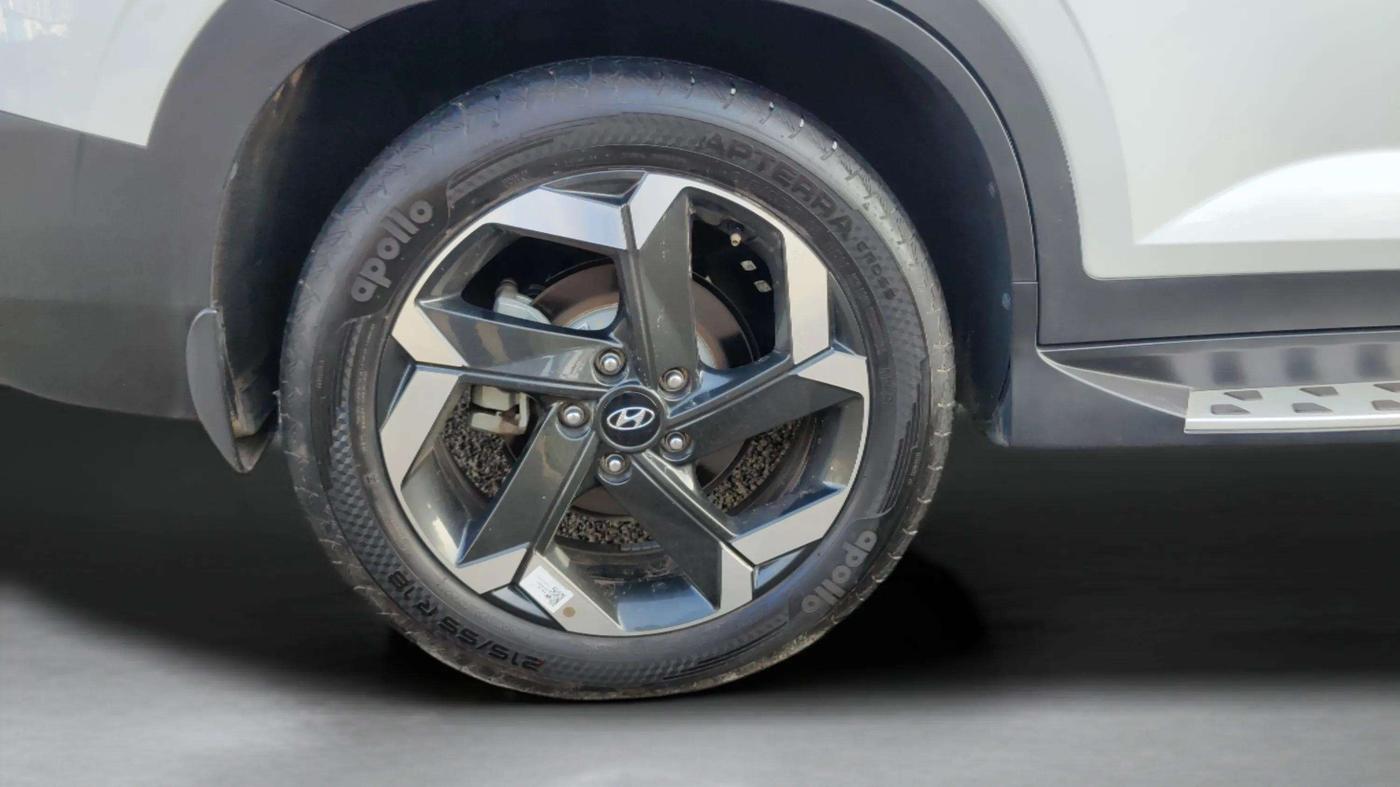 2021 Hyundai ALCAZAR 2.0 SIGNATURE (O) AT 6STR, Petrol, Automatic, 9,524 km, Right Rear Wheel