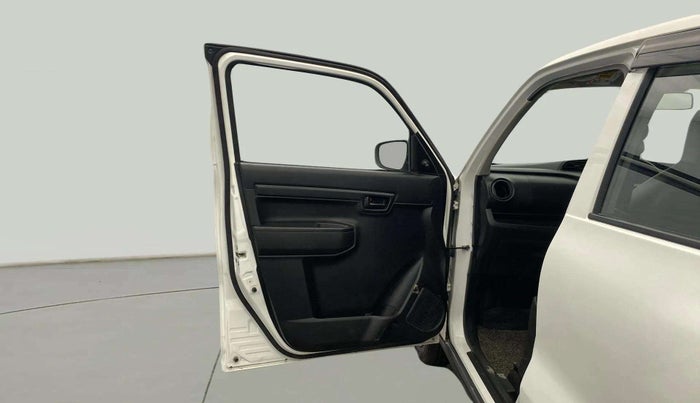 2023 Maruti S PRESSO VXI, Petrol, Manual, 13,011 km, LHS Front Door