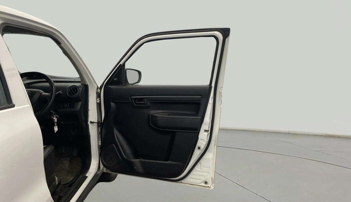 2023 Maruti S PRESSO VXI, Petrol, Manual, 13,011 km, RHS Front Door