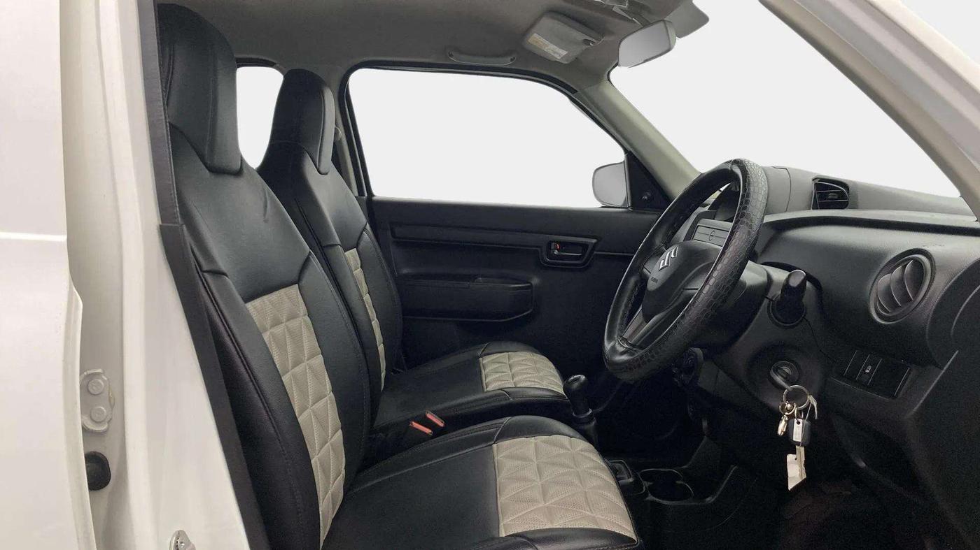 2023 Maruti S PRESSO VXI, Petrol, Manual, 13,011 km, Right Side Front Door Cabin