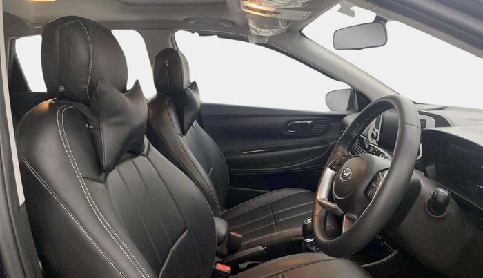 2022 Hyundai NEW I20 ASTA 1.2 MT, Petrol, Manual, 22,989 km, Right Side Front Door Cabin