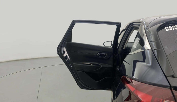 2022 Hyundai NEW I20 ASTA 1.2 MT, Petrol, Manual, 22,989 km, LHS Rear Door