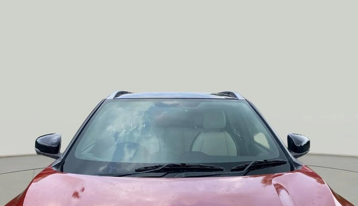2021 Nissan MAGNITE XV PREMIUM DUAL TONE, Petrol, Manual, 68,777 km, Front Windshield