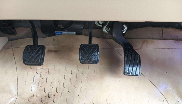 2017 Maruti Ciaz VDI+ SHVS, Diesel, Manual, 95,126 km, Pedals